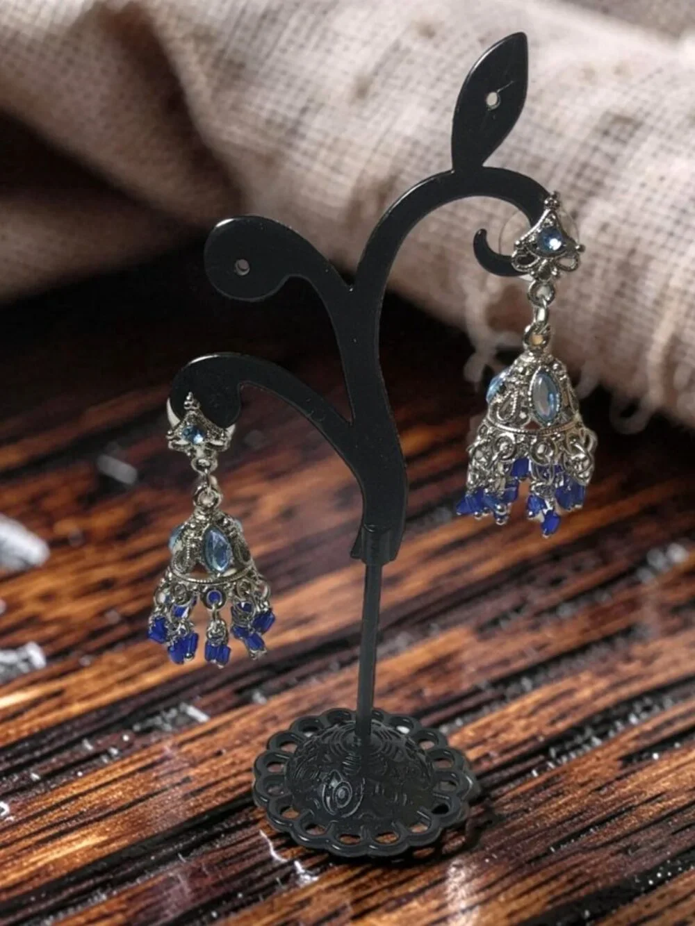 vintage silver tone hombre blues chrystals chandelier dangle earrings